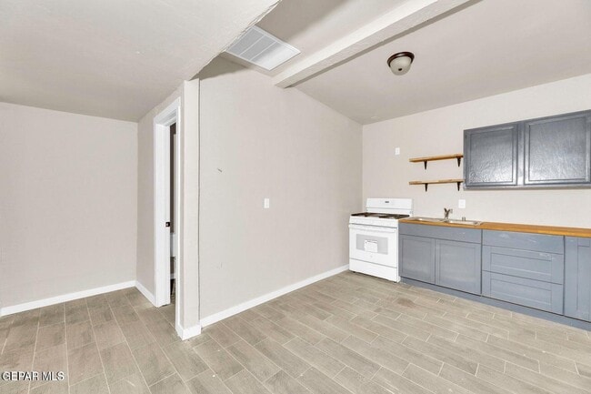 Building Photo - 8827 Mt Elbert Dr