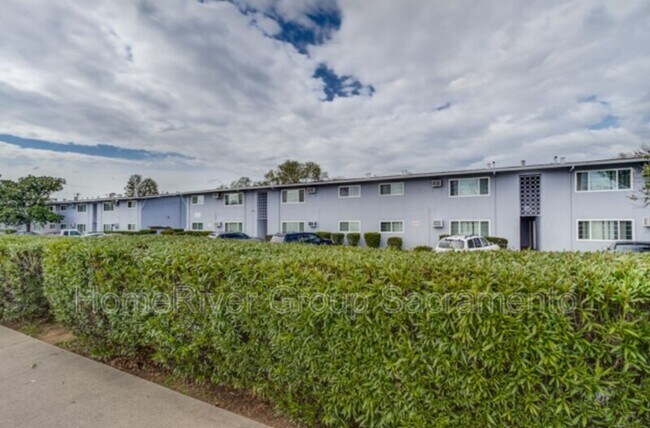 Foto del edificio - 3689 Myrtle Ave