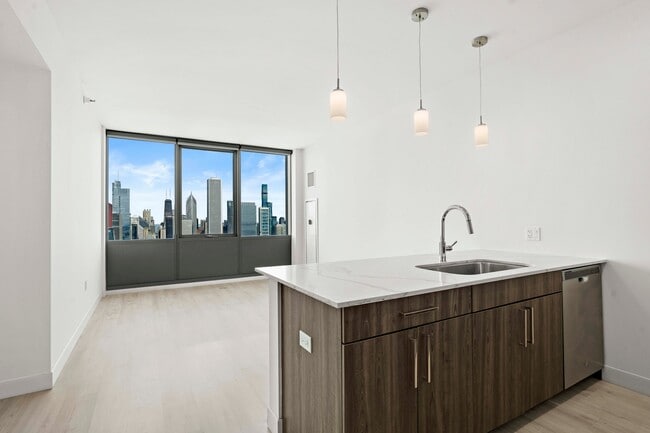 Building Photo - 838 S Michigan Ave