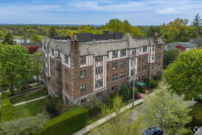 Foto del edificio - 412 Munro Ave
