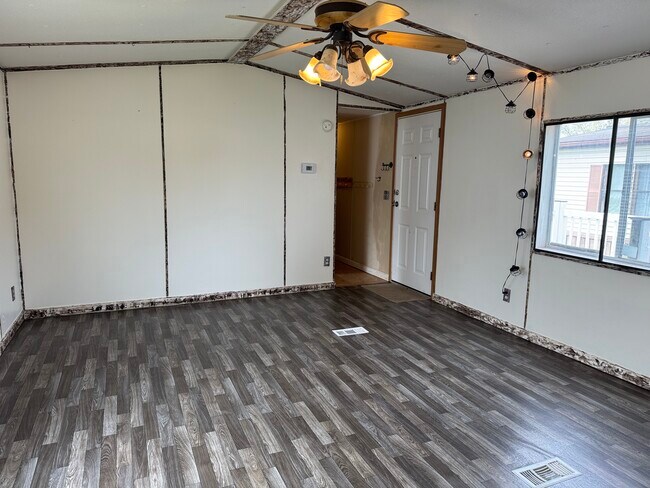 Foto del edificio - 48592 Leafdale Ct