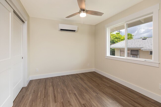 Foto del edificio - Attached 2bd/1ba apartment above garage w ...