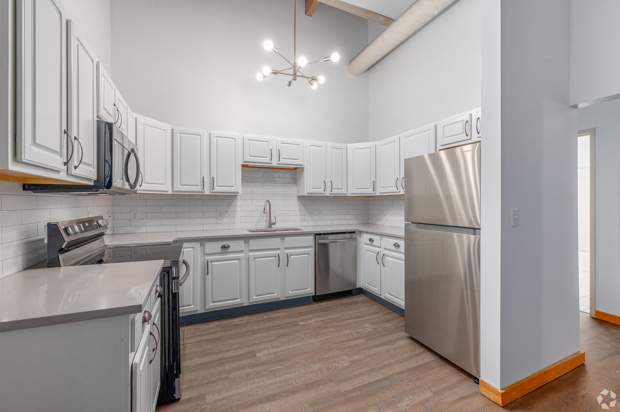 Bridgeview Apartments – photo 3