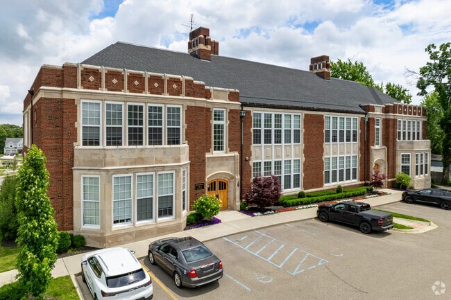 Schoolhouse Lofts - Schoolhouse Lofts of Plymouth