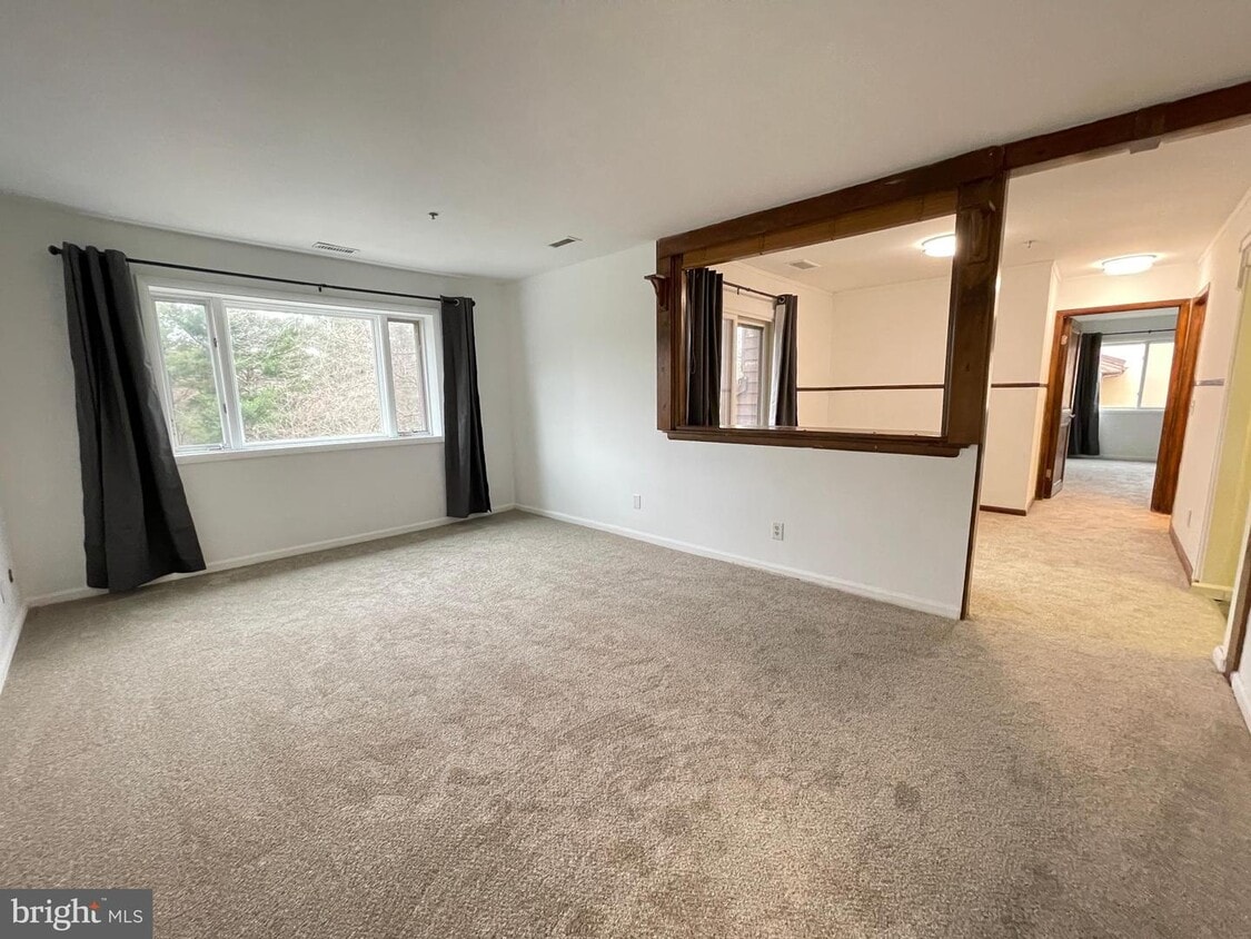 Primary Photo - 2309 Sayre Dr