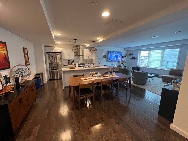 Building Photo - 753 N 20th St