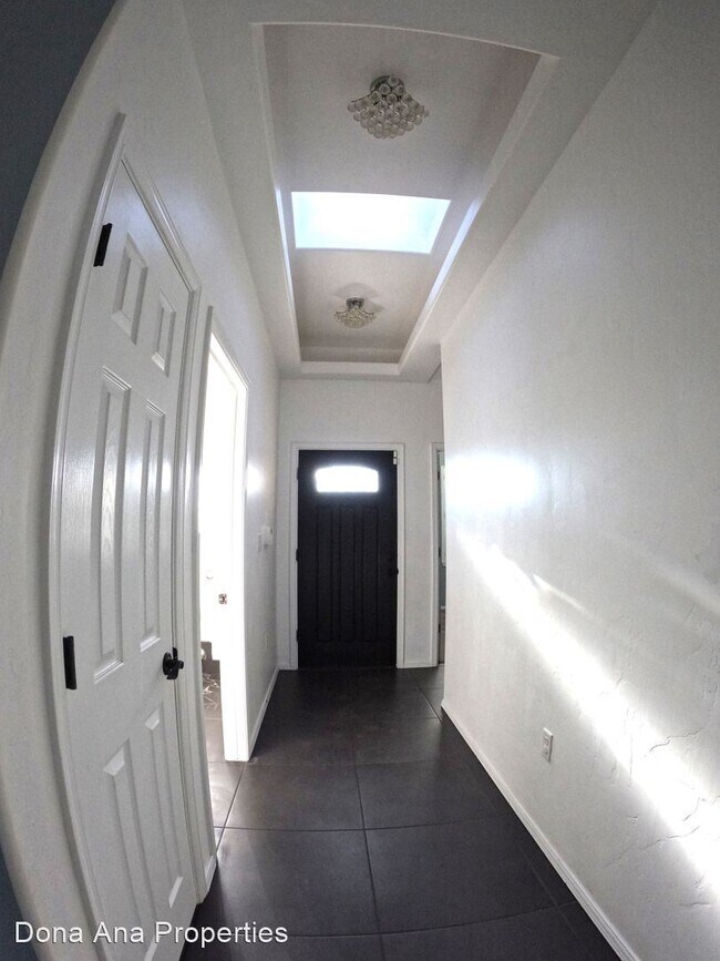 Building Photo - 3 br, 2 bath House - 3850 Via Del Valle