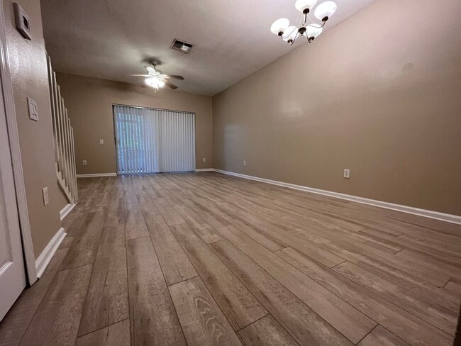 Building Photo - Lake Mary Townhome