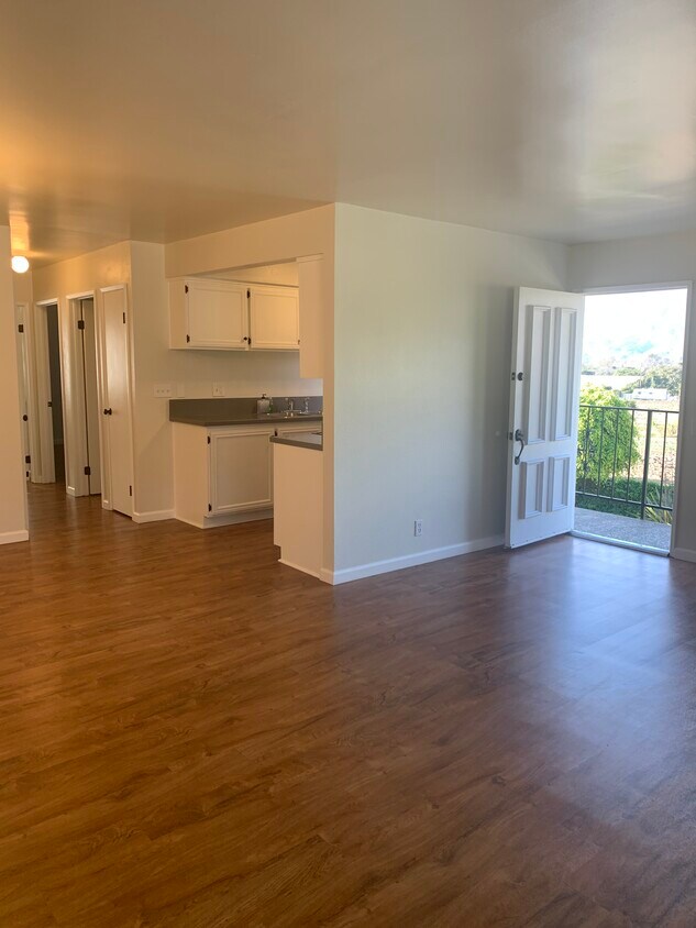 Foto principal - 5970 Birch St