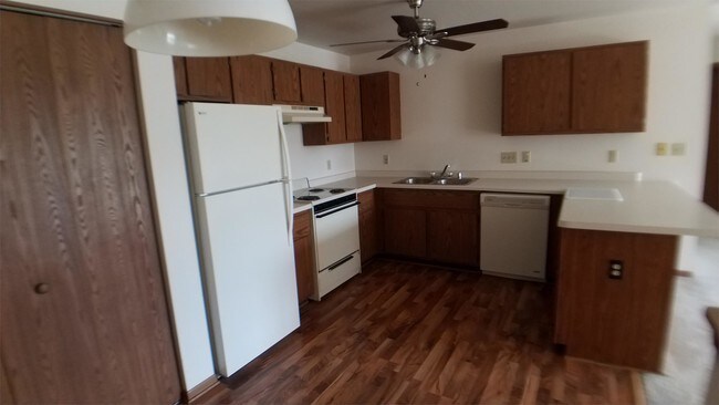 Foto del edificio - S75W16830-W16830 Gregory Dr