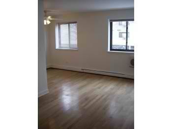 Building Photo - Foster Beach Apartments Large 1 Bedroom