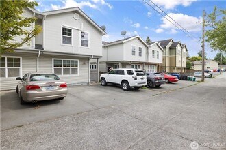 Building Photo - 5619 Fauntleroy Wy SW