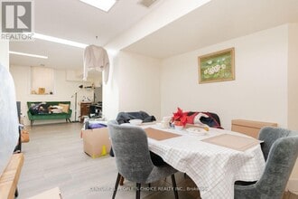 Building Photo - 362 Kingsbridge Garden Cir