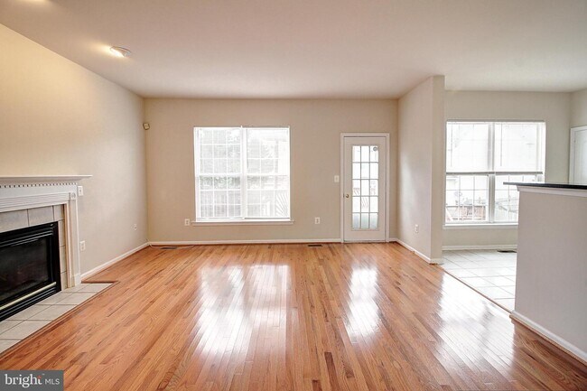 Foto del edificio - 9538 Kingston Pl