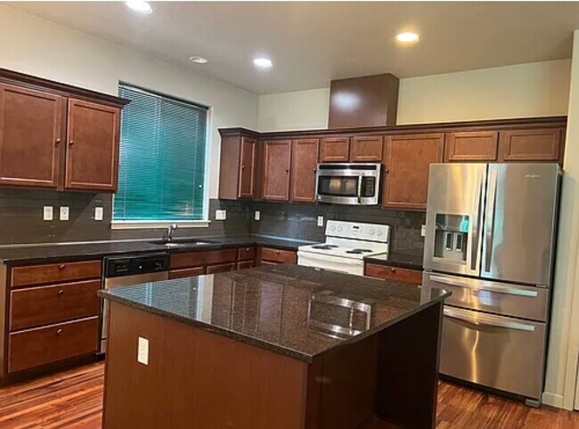 Foto del edificio - 3007 SW 176th Ave