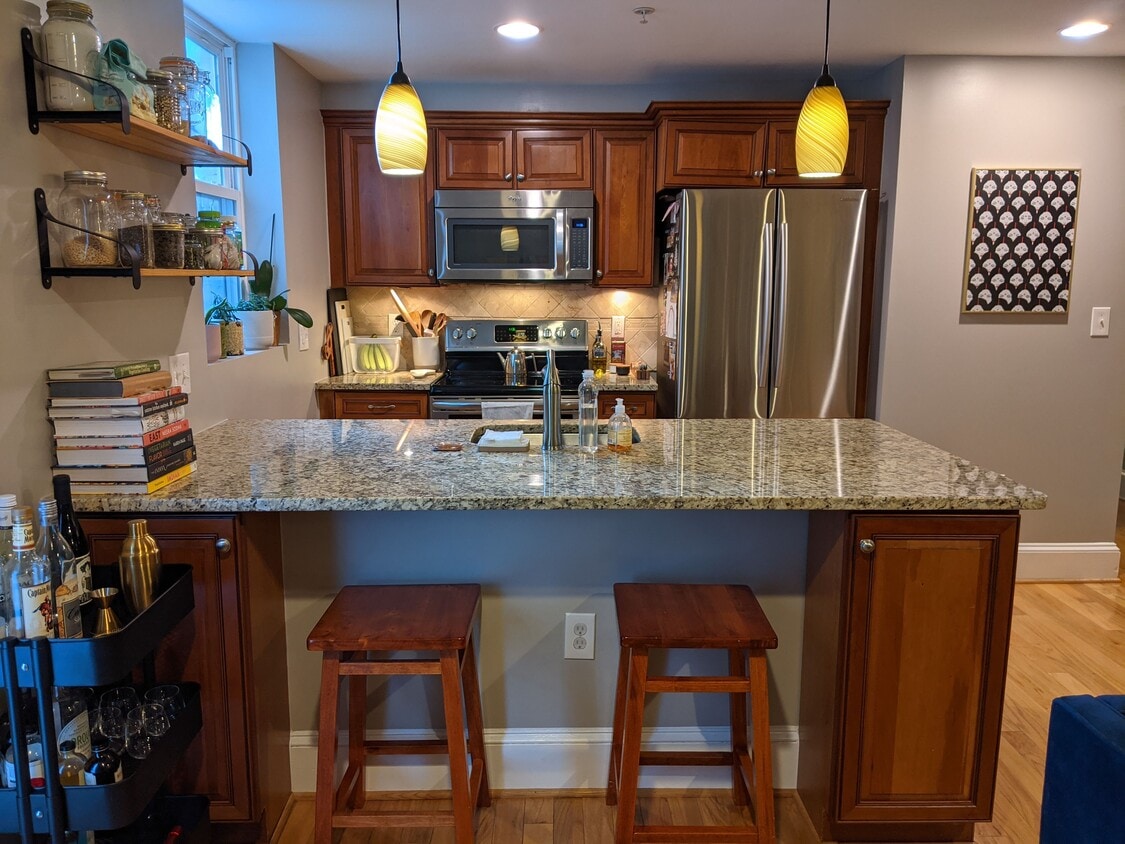 Foto principal - 1823 Newton ST NW