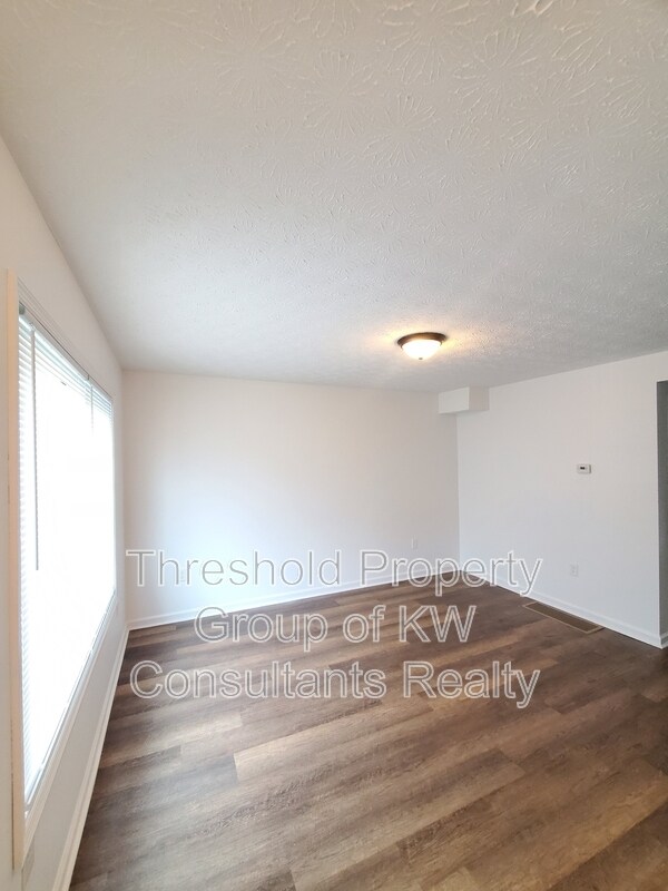 Foto del edificio - 3672-3678 Arnelle Road - 3678