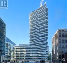 Building Photo - 15-215 Queens Quay E