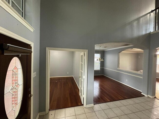 Building Photo - 13835 Desert Canyon Dr