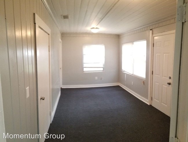 Building Photo - 3 br, 1.5 bath House - 1906 N 42nd St.