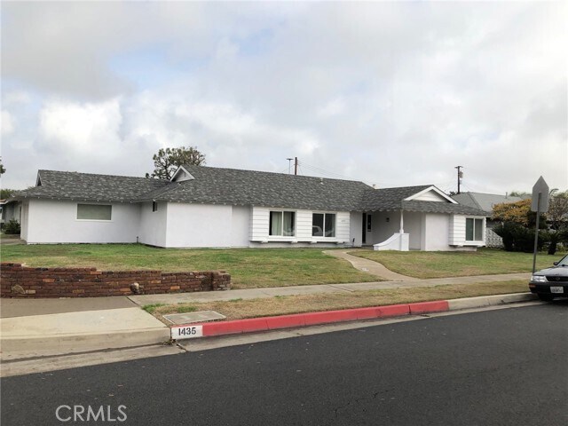 Building Photo - 1435 W Westmont Dr