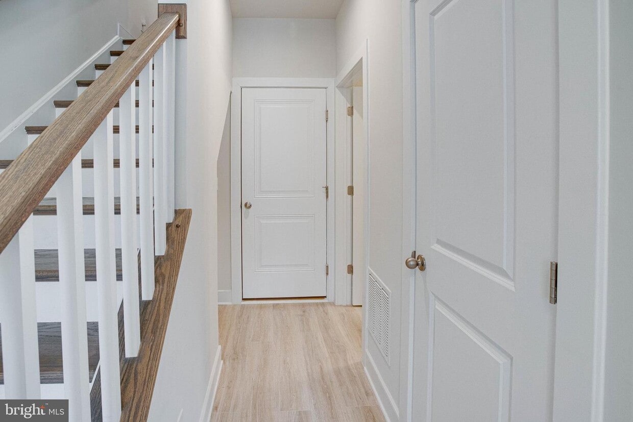 1576 Meadowlark Glen Rd, Dumfries, VA 22026 Townhouse for Rent in