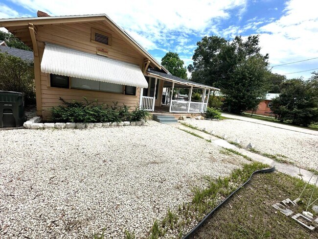 Foto del edificio - 136 N 15th St
