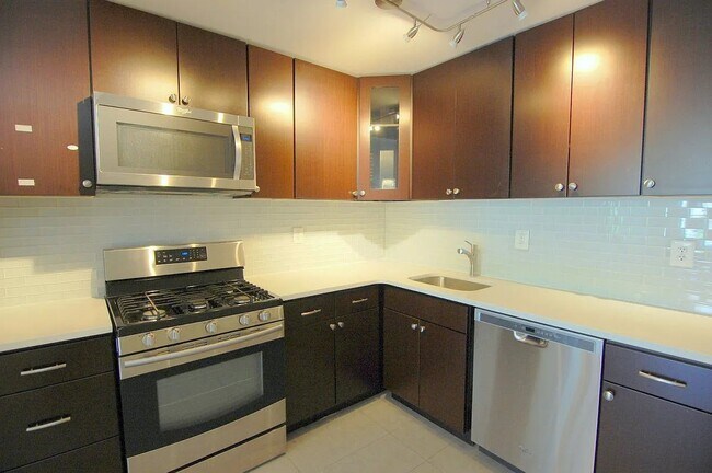 Foto del edificio - 3688 Broadway