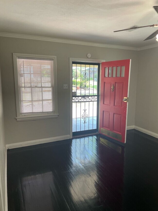 Building Photo - 4SuccessRealty is now offering this 2bedro...
