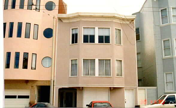 Building Photo - 724 6th Ave