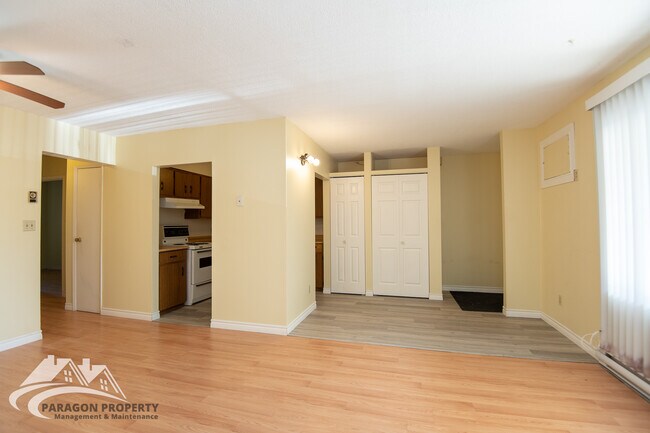 Photo du bâtiment - 6 Sarah Crescent