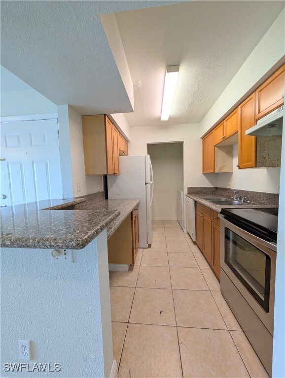Building Photo - 2855 Winkler Ave