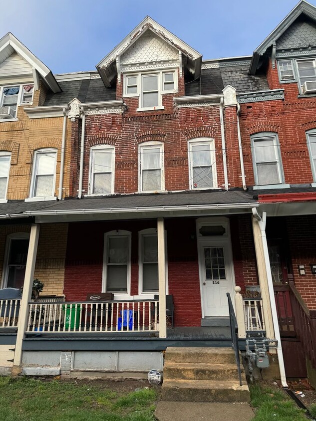 Primary Photo - 116 N 11th St