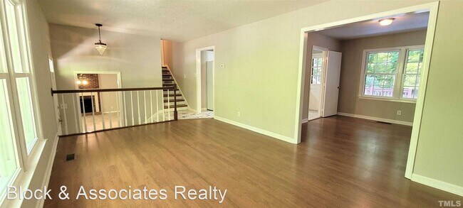 Foto del edificio - 4 br, 2.5 bath House - 710 N Harrison Ave