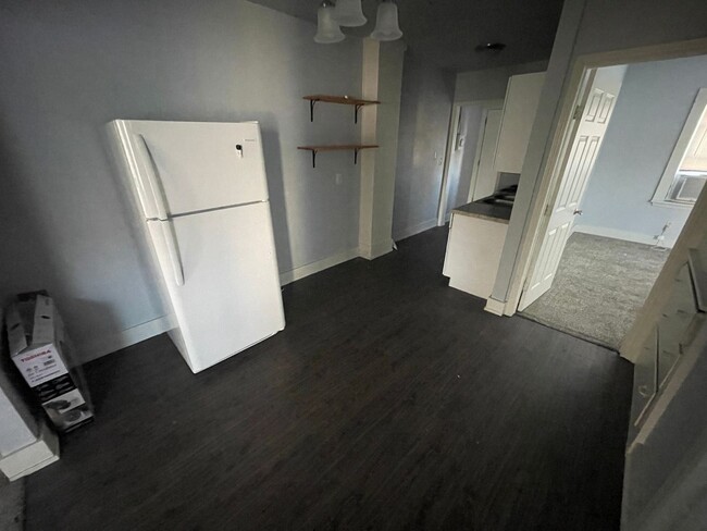 Building Photo - 1 br, 1 bath House - 1323 NE 16th St