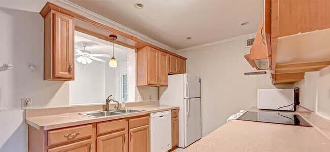 Foto del edificio - 6315 Crab Orchard Rd