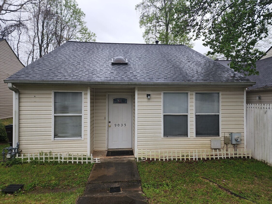 9035 Stoneleigh Ter, Douglasville, GA 30134 Townhome Rentals in