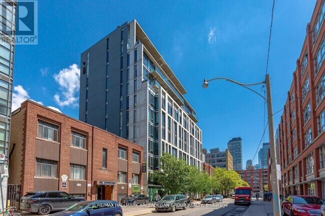 Photo du bâtiment - 32 Camden St