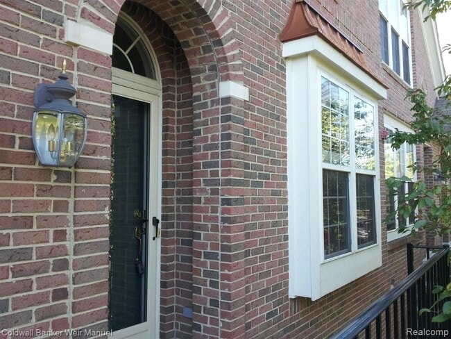 Foto del edificio - 20185 Rodeo Ct