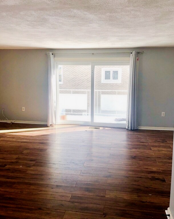 Foto del edificio - 3 Circuit Ln