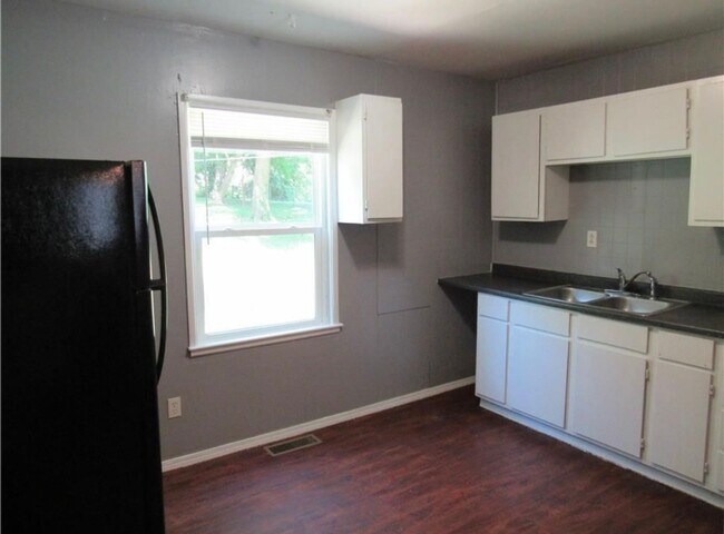 Building Photo - Cozy Vineyard Living – 3BR/2BA Home Near P...
