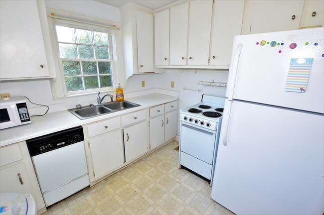 Foto del edificio - 1211 Highland St