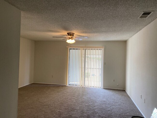 Building Photo - 310 Cherokee Ct