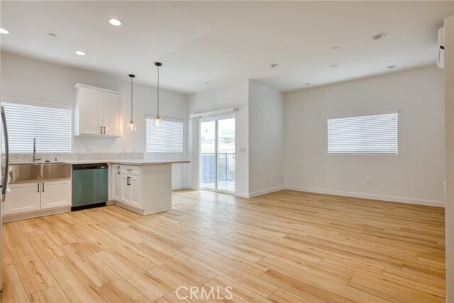 Foto del edificio - 240 N Catalina St