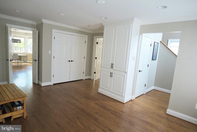Foto del edificio - 4536 Fairfield Dr