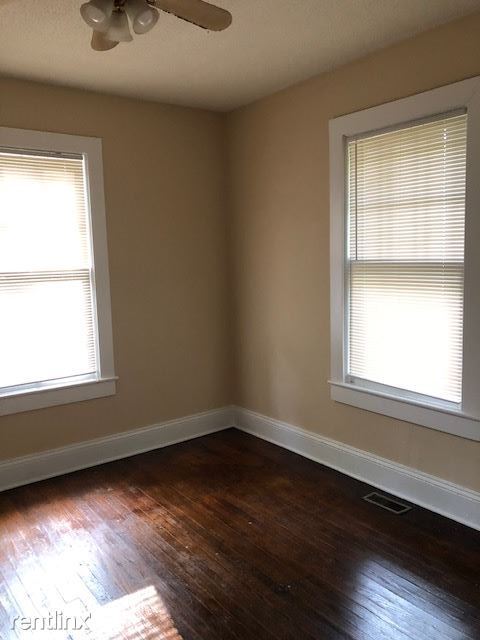 Building Photo - 3 br, 1 bath House - 1500 Upland Dr