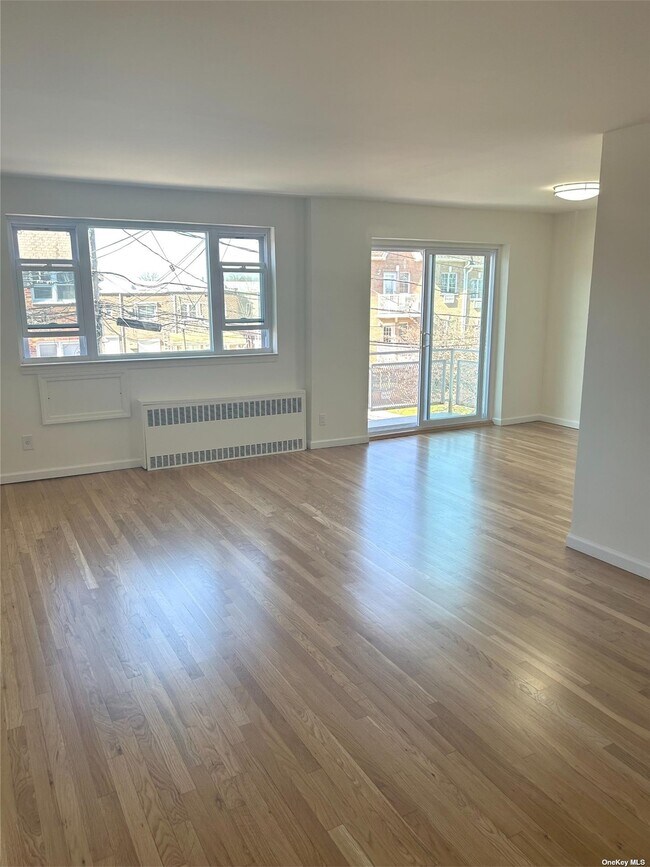 Foto del edificio - 58-11 83rd St