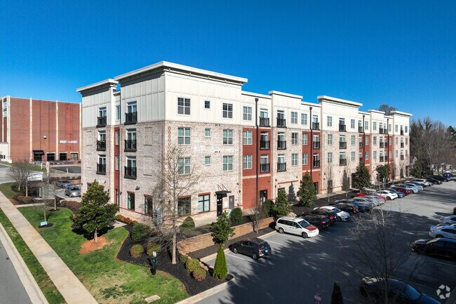 Foto del edificio - Kirkwood Place
