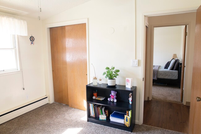 Bedroom - South Oak