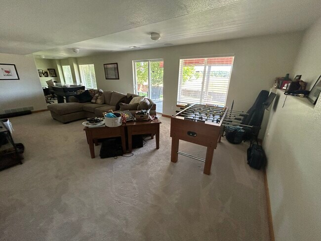 Building Photo - 514 Huntington Hills Dr